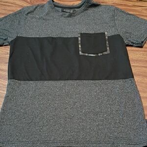 ⚡ Dikotomy-Co Men's Charcoal and Black Block Tee Size Medium